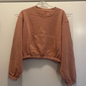 New Cropped sweatshirt New! cropped quilted accent maple color.